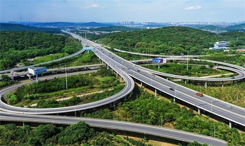 薛城钢筋套筒应用于高速公路